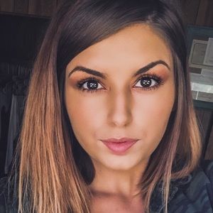 Meet your Posher, Marissa